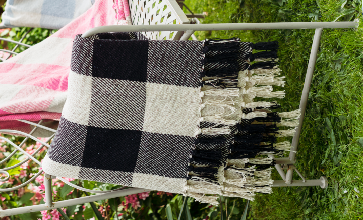 Cushions & Blankets