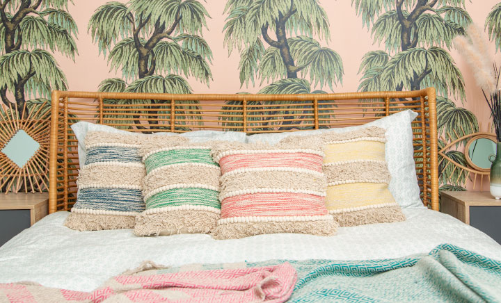 Cushions & Blankets